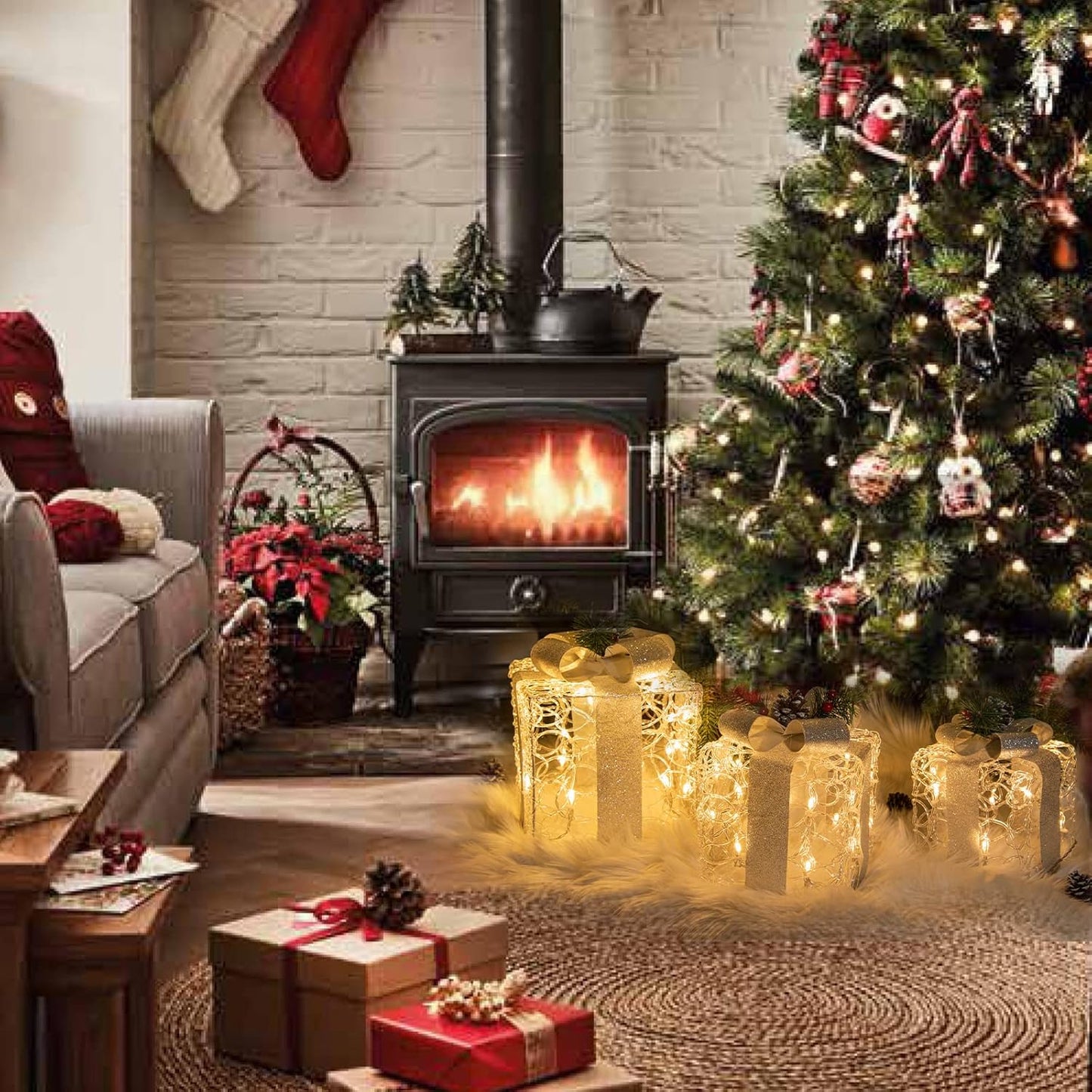 Christmas Lighted Gift Boxes, Set of 3 White Gift Box with 48 Warm White Lights, Outdoor Decorations Plug in for Yard Lawn Porch Holiday