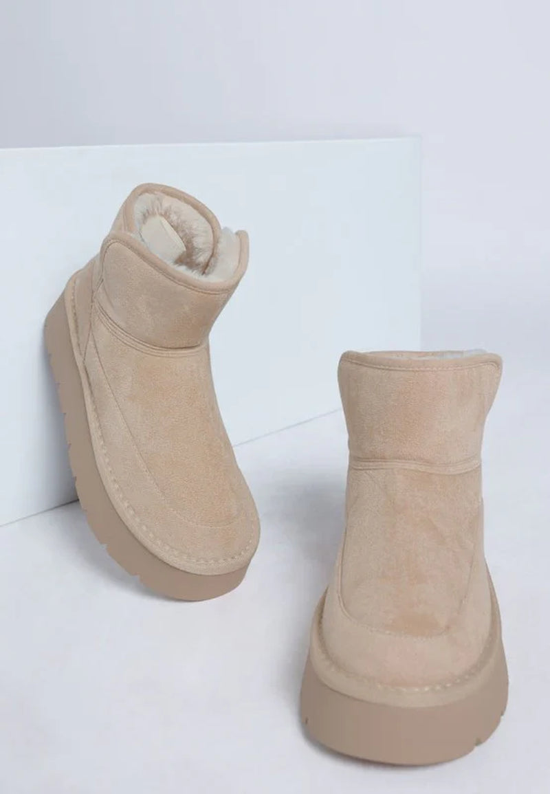 Holias Chunky Heeled Snow Boots