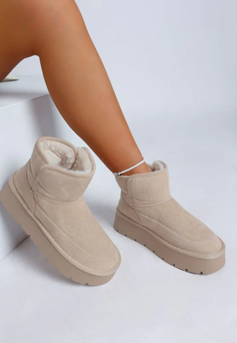 Holias Chunky Heeled Snow Boots