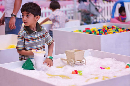 and Snowonder Instant Snow Powder for Slime and Holiday Decorations - Artificial Snow Mix Makes 2 Gallons of Fake Snow - Made in the USA